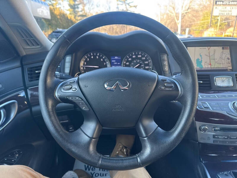 2011 Infiniti M37 x
