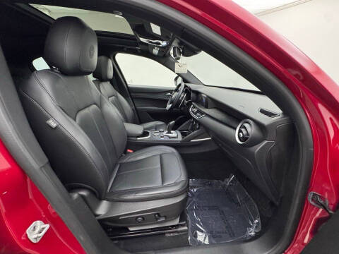 2022 Alfa Romeo Stelvio Sprint