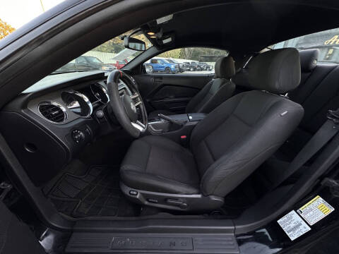 2014 Ford Mustang V6