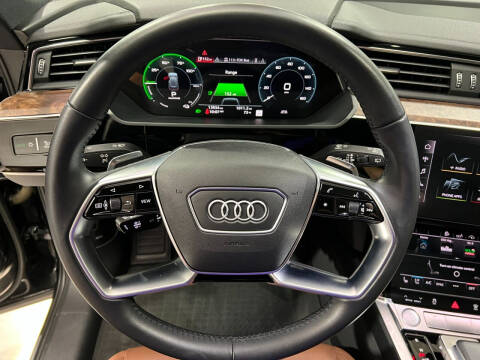 2019 Audi e-tron quattro Premium Plus