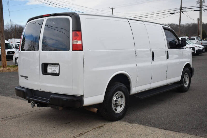 2013 Chevrolet Express Cargo Work Van photo 5