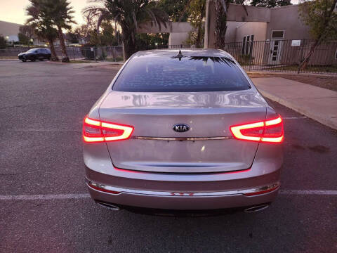 2014 Kia Cadenza Premium