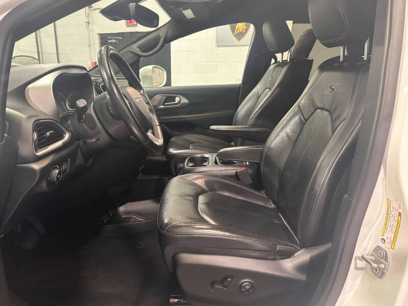 2018 Chrysler Pacifica Touring L Plus
