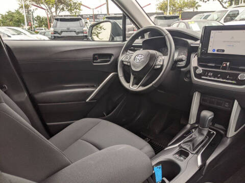 2025 Toyota Corolla Cross LE