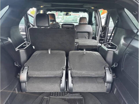 2017 Ford Explorer Platinum