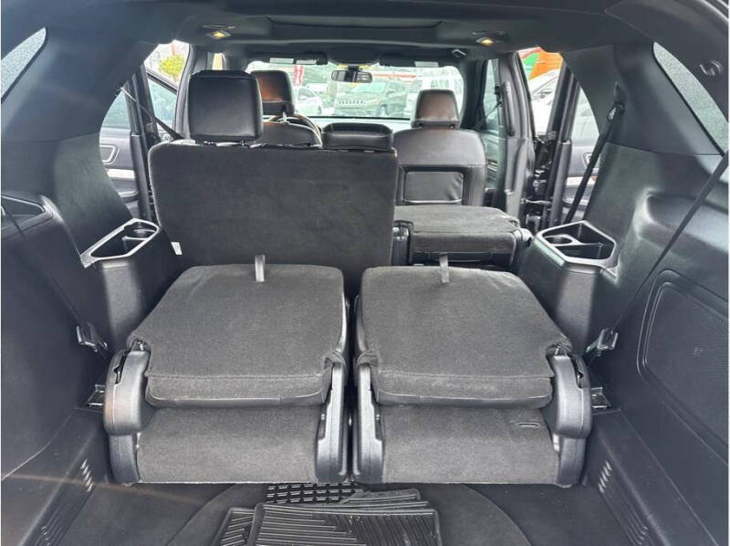 2017 Ford Explorer Platinum