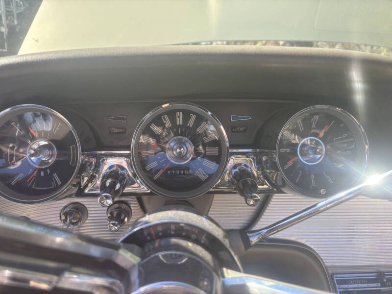 1963 Ford Thunderbird