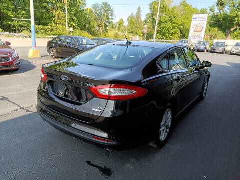 2013 Ford Fusion SE