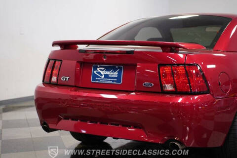 2004 Ford Mustang GT Deluxe