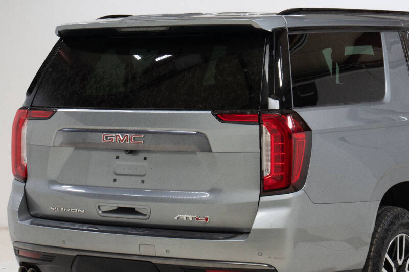 2023 GMC Yukon XL AT4