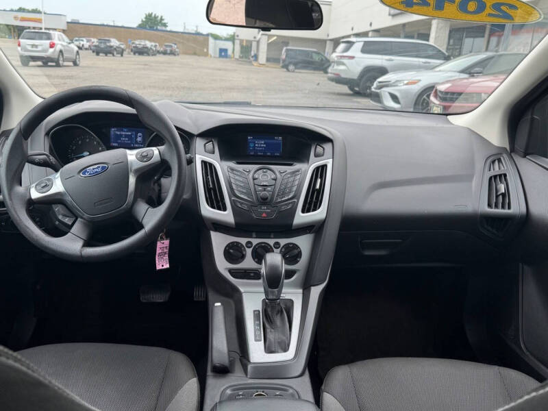 2014 Ford Focus SE