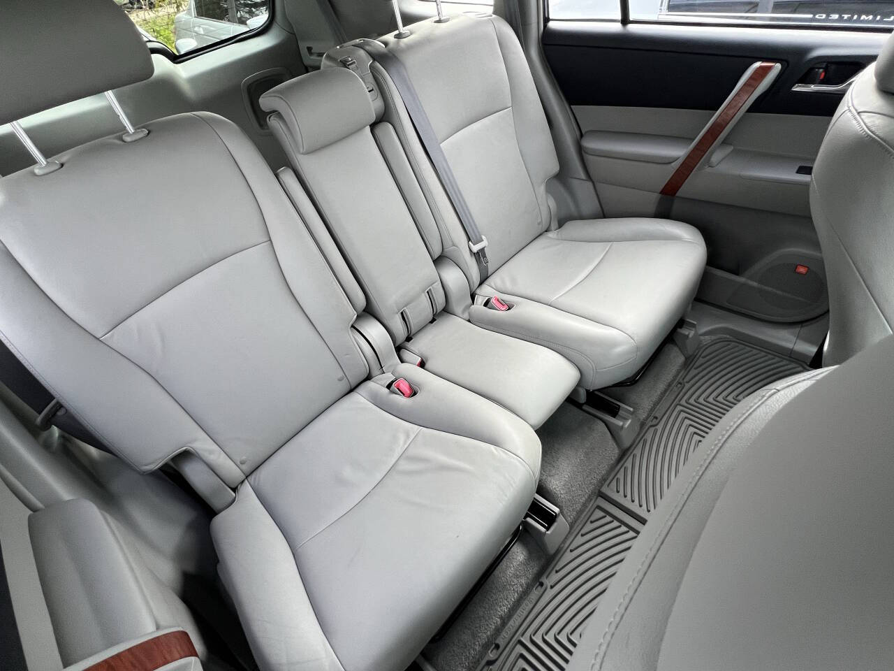 Used Car 2010 Toyota Highlander  Limited 4dr Suv For Sale Under $12,000 In Austin, Texas