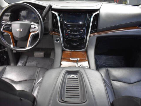 2020 Cadillac Escalade Luxury