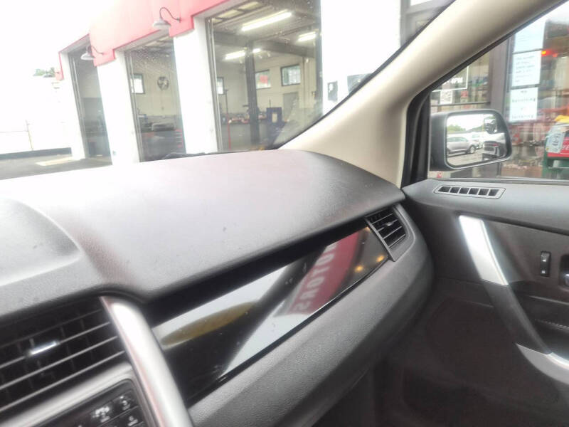 2012 Ford Edge SE