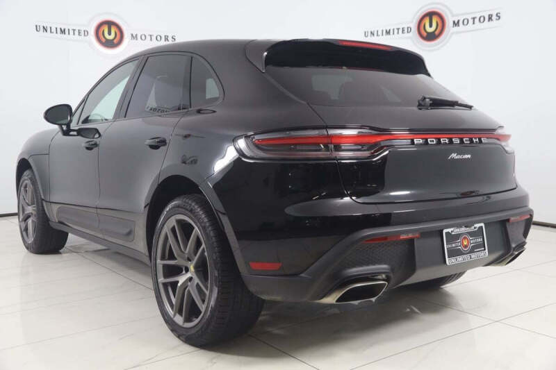 2025 Porsche Macan