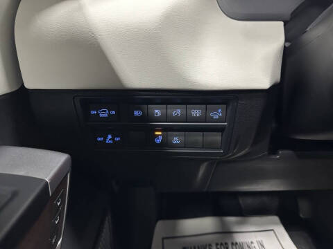 2024 Toyota Sequoia Capstone