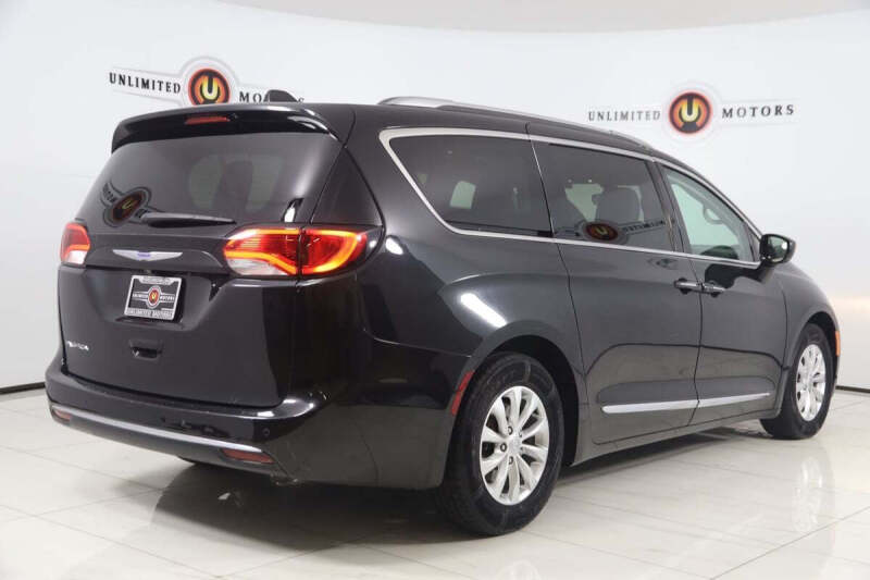 2018 Chrysler Pacifica Touring L