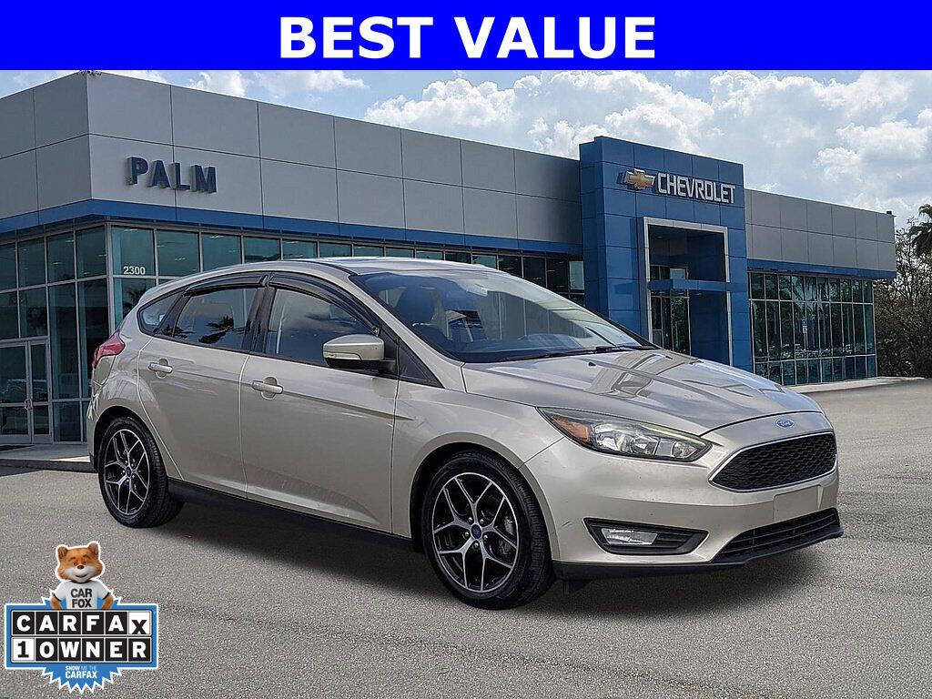 Gold 2017 Ford Focus SEL SEL 4dr Hatchback 1