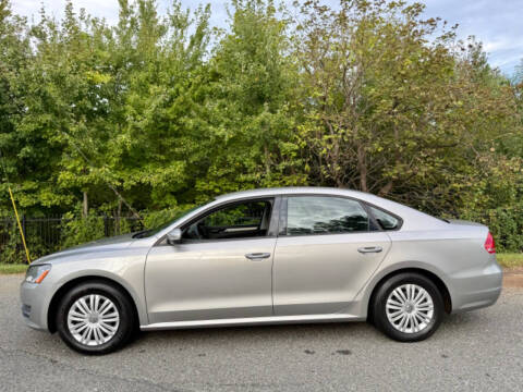 2014 Volkswagen Passat 1.8T S PZEV