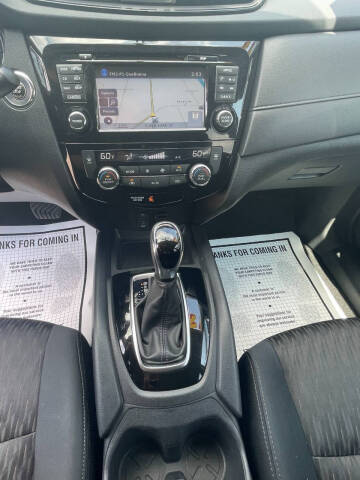 2017 Nissan Rogue SL