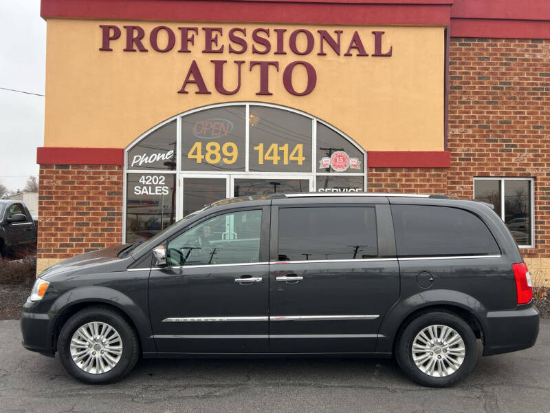 2012 Chrysler Town and Country for sale at Professional Auto Sales & Service in Fort Wayne IN