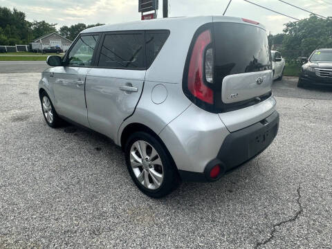 2015 Kia Soul +