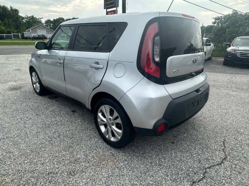 2015 Kia Soul +
