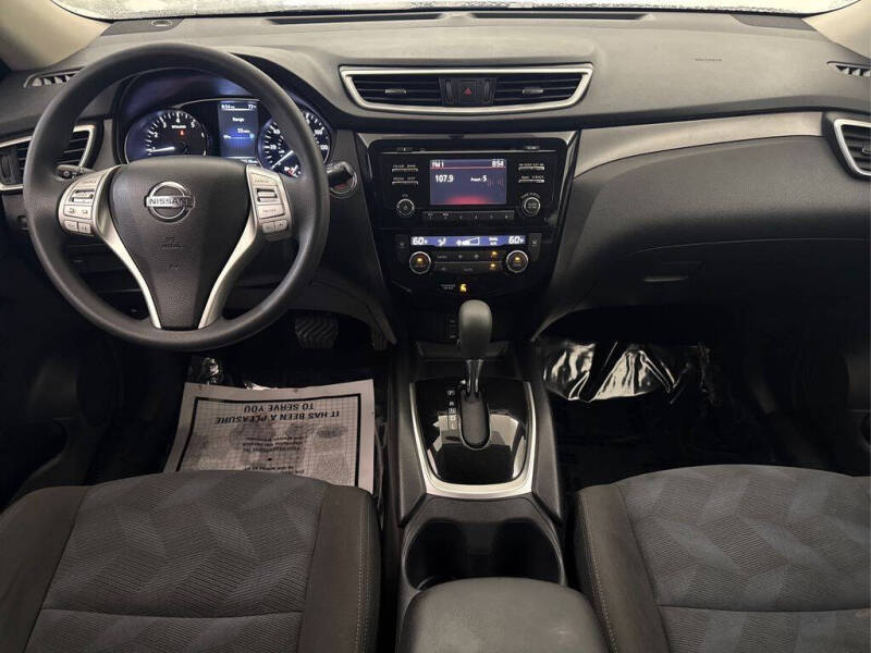 2016 Nissan Rogue SV