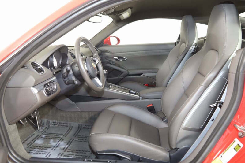 2023 Porsche 718 Cayman S