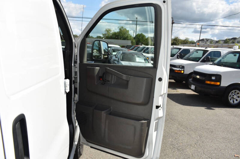 2017 Chevrolet Express 2500