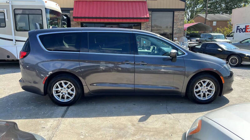 2017 Chrysler Pacifica Touring
