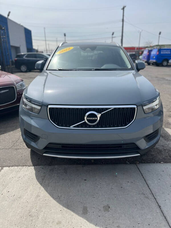 2022 Volvo XC40 T4 Momentum