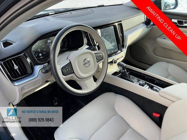 2020 Volvo S60 T6 Momentum