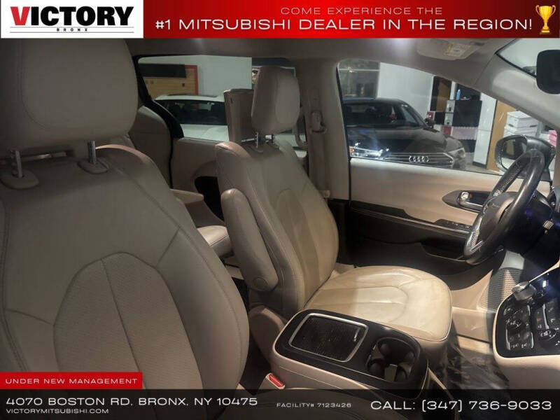 2021 Chrysler Pacifica Touring L