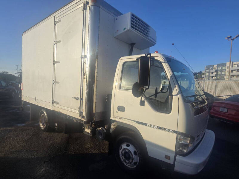 2006 Isuzu NPR