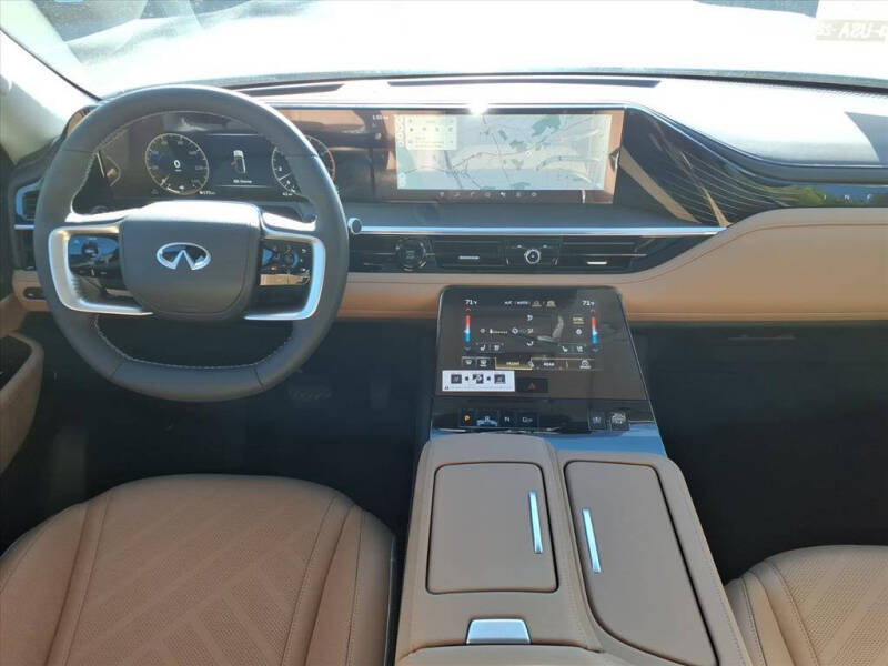 2026 Infiniti QX80 Luxe