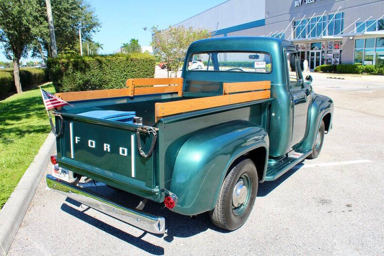 1953 Ford F-100