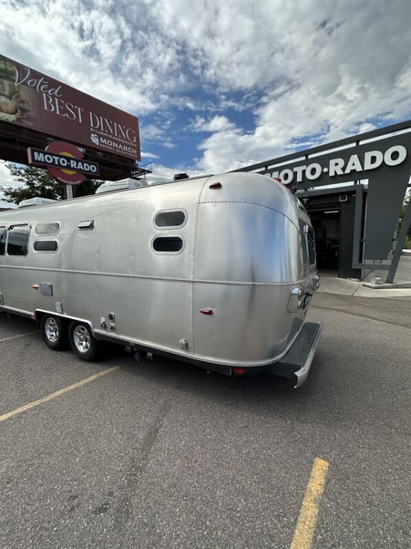 2015 Airstream Flying Clo