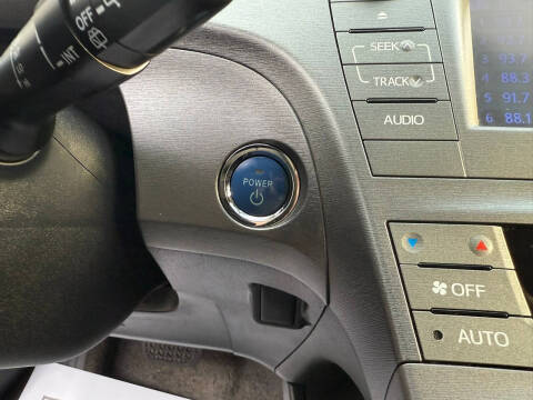 2014 Toyota Prius Three