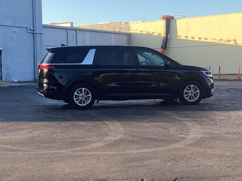 2024 Kia Carnival