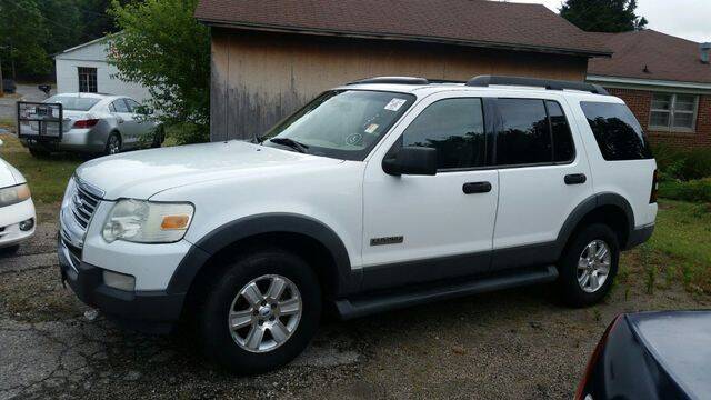 2006 Ford Explorer for sale at AFFORDABLE DISCOUNT AUTO in Humboldt TN