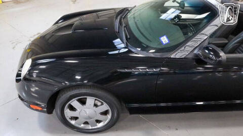 2002 Ford Thunderbird Deluxe