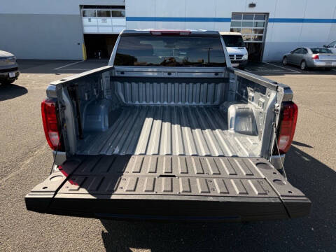 2024 GMC Sierra 1500 Elevation Standard