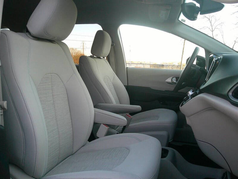 2017 Chrysler Pacifica Hybrid Touring Plus