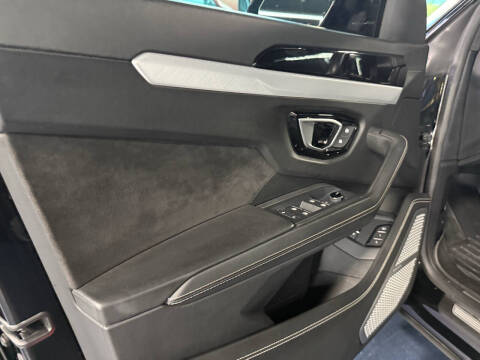 2020 Lamborghini Urus