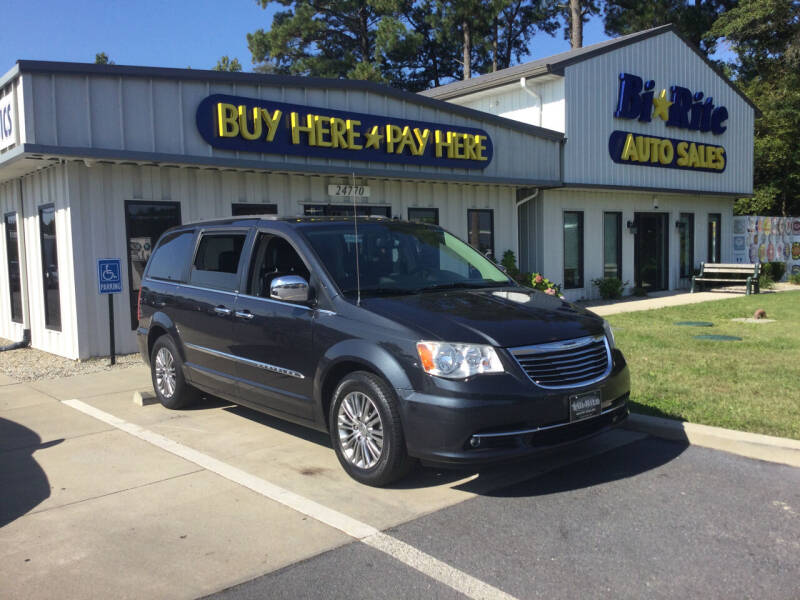 2014 Chrysler Town and Country for sale at Bi Rite Auto Sales in Seaford DE