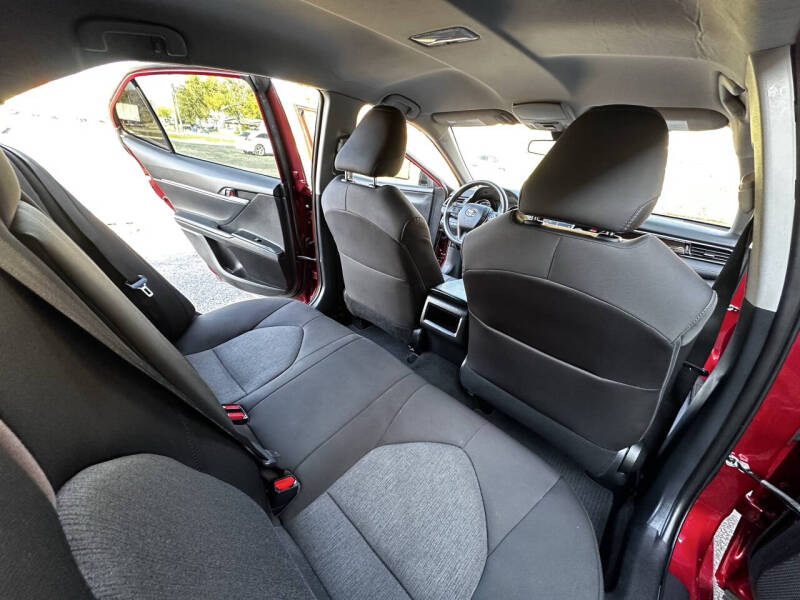 2019 Toyota Camry LE