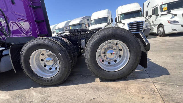 2023 Freightliner Cascadia for sale at KING TRUCK TRAILER SALES in Bakersfield, CA