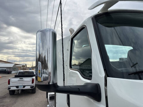 2021 International RH613