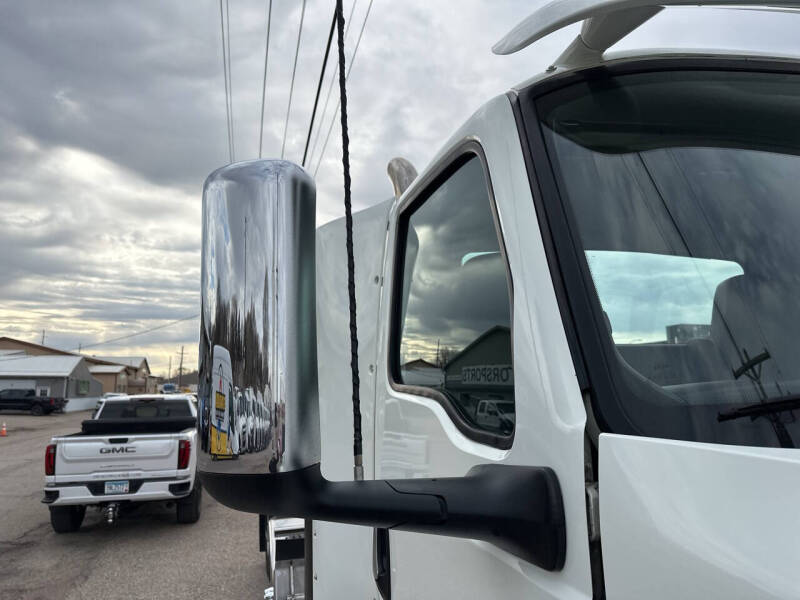 2021 International RH613